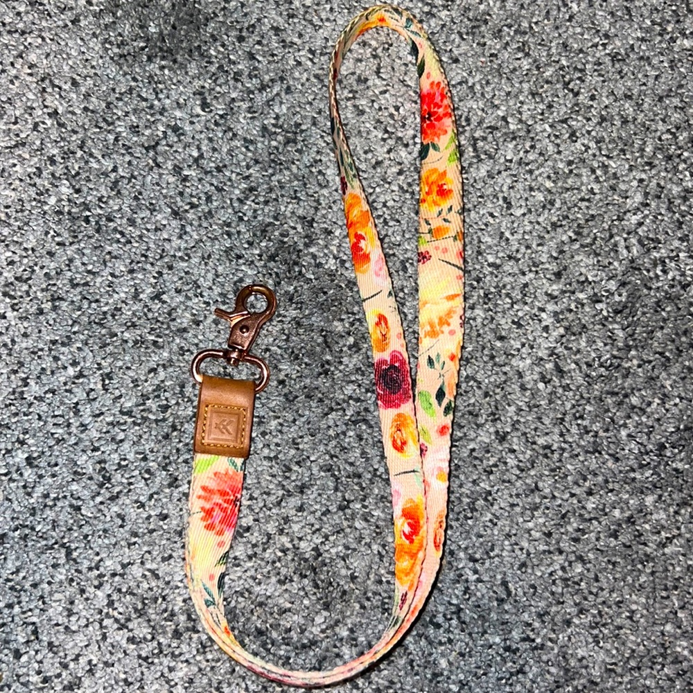 Thread Wallets Floral Lanyard